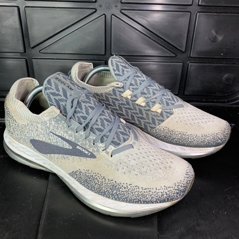 Brooks Mens Bedlam Gray Running Shoes Size 10